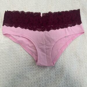New, no tag Never worn cheekster undies size: Medium